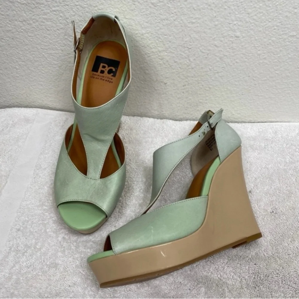 BC Footwear Women's Mint Green Tan Leather Platform Sandal Wedge Size 8.5 Boho